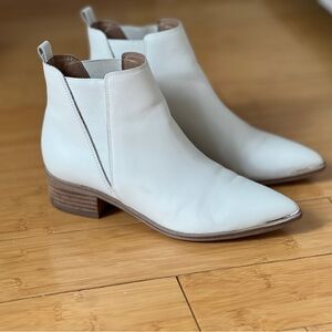 Marc Fisher Ltd YALE Pointy Toe Chelsea Bootie, White Leather